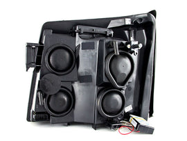 Anzo USA 111175 Projector Headlight Set w/Halo Fits 02-06 Escalade Escalade ESV