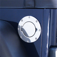 Load image into Gallery viewer, Rugged Ridge 11134.01 Gas Hatch Cover Fits 97-06 Wrangler (TJ)