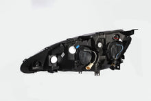 Load image into Gallery viewer, Anzo USA 121196 Projector Headlight Set w/Halo Fits 05-06 RSX