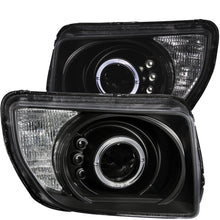 Load image into Gallery viewer, Anzo USA 121432 Projector Headlight Set w/Halo Fits 03-06 Element