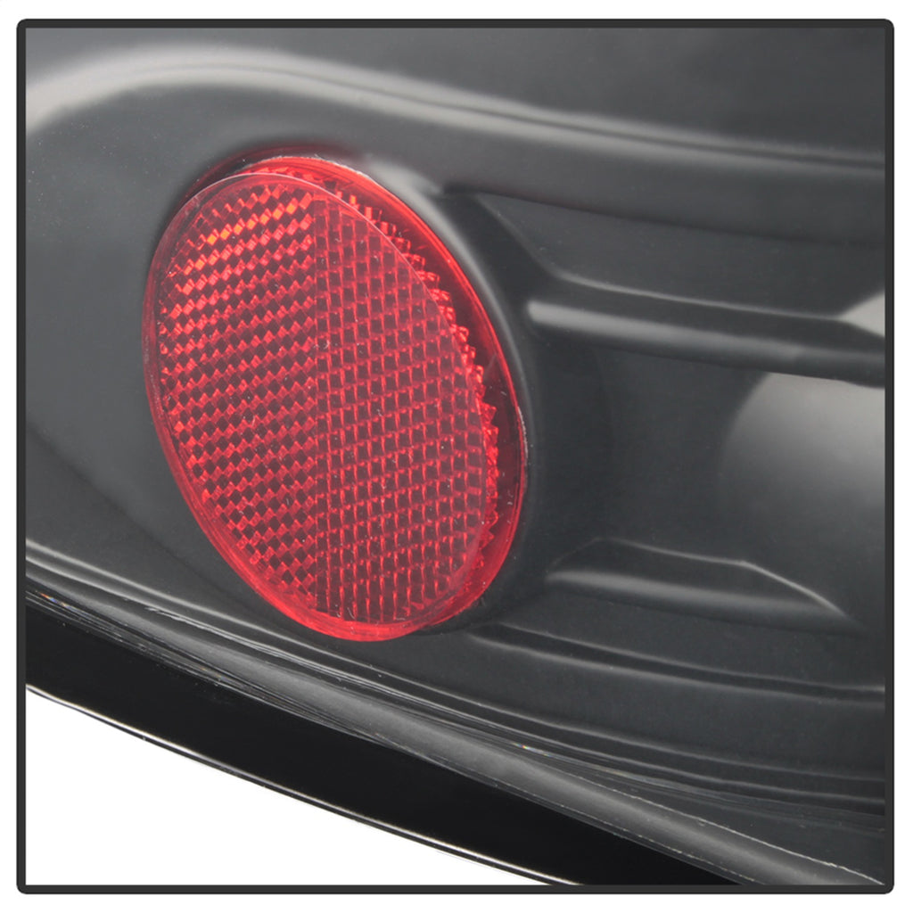 Spyder Auto 5003195 Euro Style Tail Lights Fits 04-08 F-150