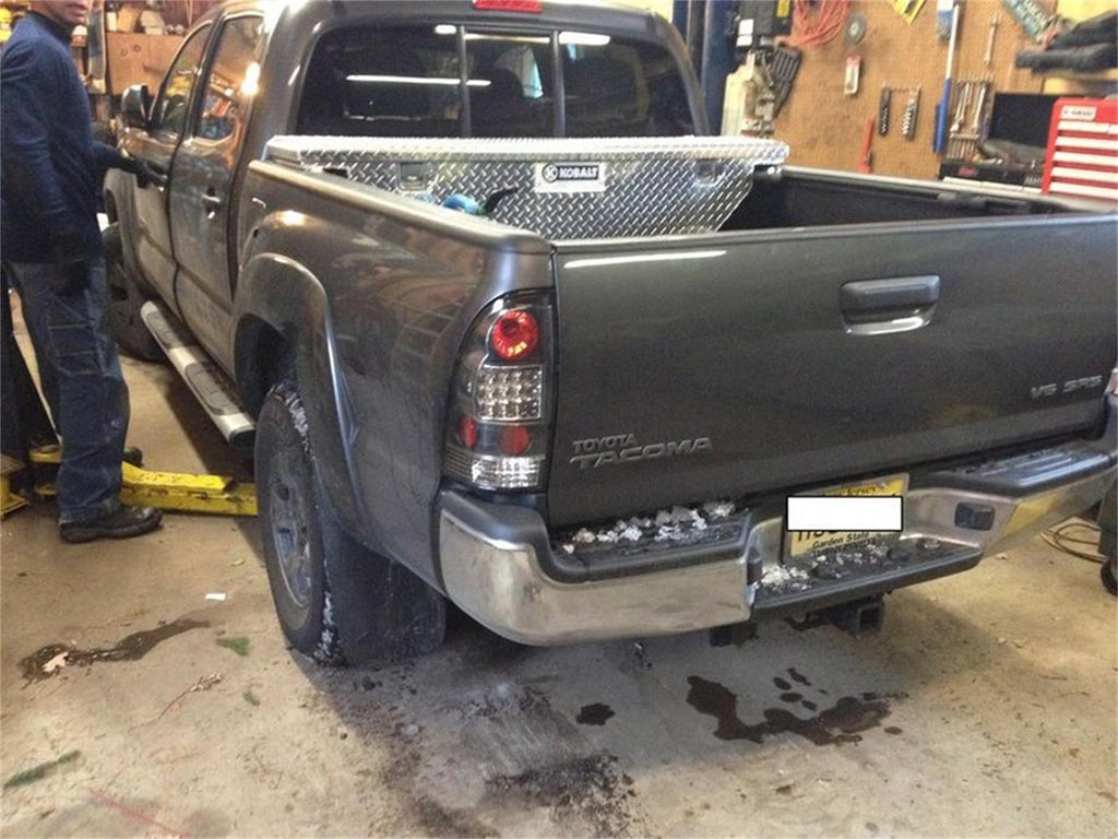 Spyder Auto 5007919 LED Tail Lights Fits 05-15 Tacoma