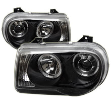 Load image into Gallery viewer, Spyder Auto 5009135 Halo LED Projector Headlights Fits 05-10 300