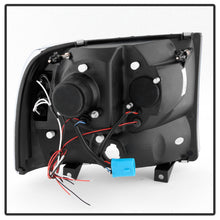 Load image into Gallery viewer, Spyder Auto 5010360 Halo LED Projector Headlights