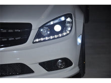 Load image into Gallery viewer, Spyder Auto 5042262 DRL LED Projector Headlights