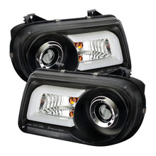 Load image into Gallery viewer, Spyder Auto 5075659 LED Projector Headlights Fits 05-10 300