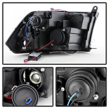 Load image into Gallery viewer, Spyder Auto 5078810 CCFL Halo LED Projector Headlights
