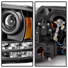 Load image into Gallery viewer, Spyder Auto 5081001 Projector Headlights