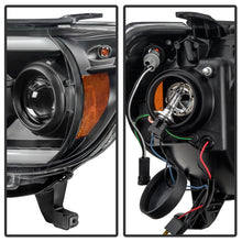 Load image into Gallery viewer, Spyder Auto 5081711 DRL Projector Headlights Fits 12-15 Tacoma