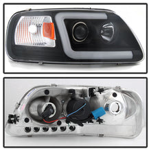 Load image into Gallery viewer, Spyder Auto 5084538 Projector Headlights Fits 97-03 Expedition F-150