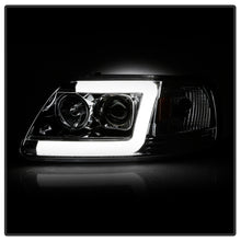 Load image into Gallery viewer, Spyder Auto 5084644 Projector Headlights Fits 97-03 Expedition F-150