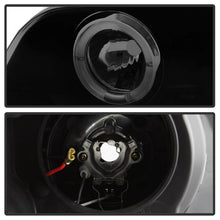 Load image into Gallery viewer, Spyder Auto 5084804 Halo LED Projector Headlights