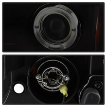 Load image into Gallery viewer, Spyder Auto 5084804 Halo LED Projector Headlights