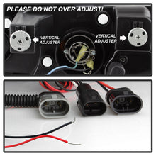 Load image into Gallery viewer, Spyder Auto 5084804 Halo LED Projector Headlights