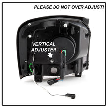 Load image into Gallery viewer, Spyder Auto 5086600 Projector Headlights Fits 04-06 Durango