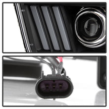 Load image into Gallery viewer, Spyder Auto 5088192 APEX Series Projector Headlights Fits 05-08 Mustang