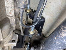 Load image into Gallery viewer, B&amp;M 81186 Transfer Case Shift Cable Conversion Kit Fits 03-06 Wrangler (TJ)