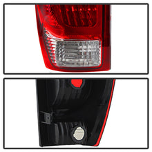 Load image into Gallery viewer, Spyder Auto 9030888 XTune Tail Light Fits 02-06 Avalanche 1500 Avalanche 2500