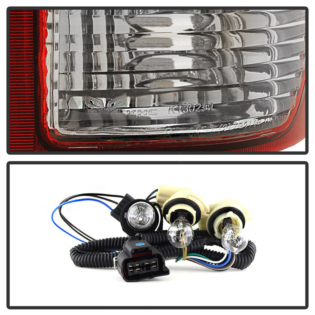 Spyder Auto 9030895 XTune Tail Light Fits 02-06 Avalanche 1500 Avalanche 2500