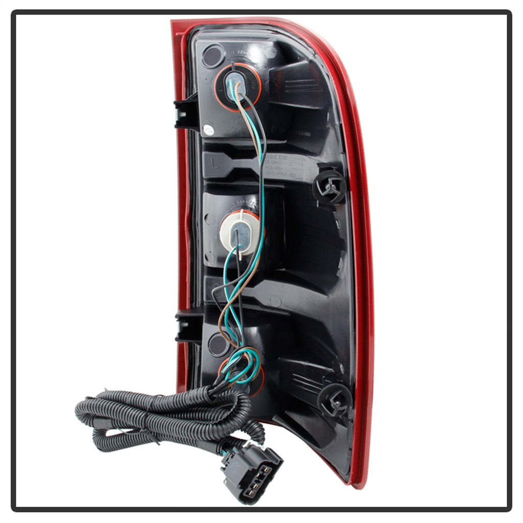 Spyder Auto 9033087 XTune Tail Light