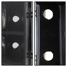 Load image into Gallery viewer, Spyder Auto 9034749 XTune Crystal Headlights
