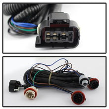 Load image into Gallery viewer, Spyder Auto 9037962 XTune Tail Light