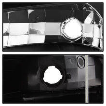 Load image into Gallery viewer, Spyder Auto 9040641 XTune Headlights Fits 02-06 Avalanche 1500 Avalanche 2500