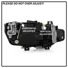 Load image into Gallery viewer, Spyder Auto 9948534 Halo LED Projector Headlights