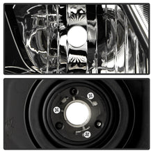 Load image into Gallery viewer, Spyder Auto 9956294 Halogen Headlight Fits 16-22 Passport Pilot Ridgeline