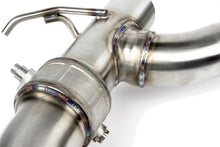 Load image into Gallery viewer, Dinan D660-0089 Axle-Back Exhaust Kit