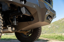 Load image into Gallery viewer, DV8 Offroad FBDR1-06SP Skid Plate Fits 19-23 1500
