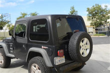 Load image into Gallery viewer, DV8 Offroad HT96SB22 Square Back Hard Top Fits 97-06 Wrangler (TJ)