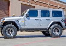 Load image into Gallery viewer, N-Fab PRJ1863-TX Predator Pro Cab Length Step Fits 18-24 Wrangler (JL)
