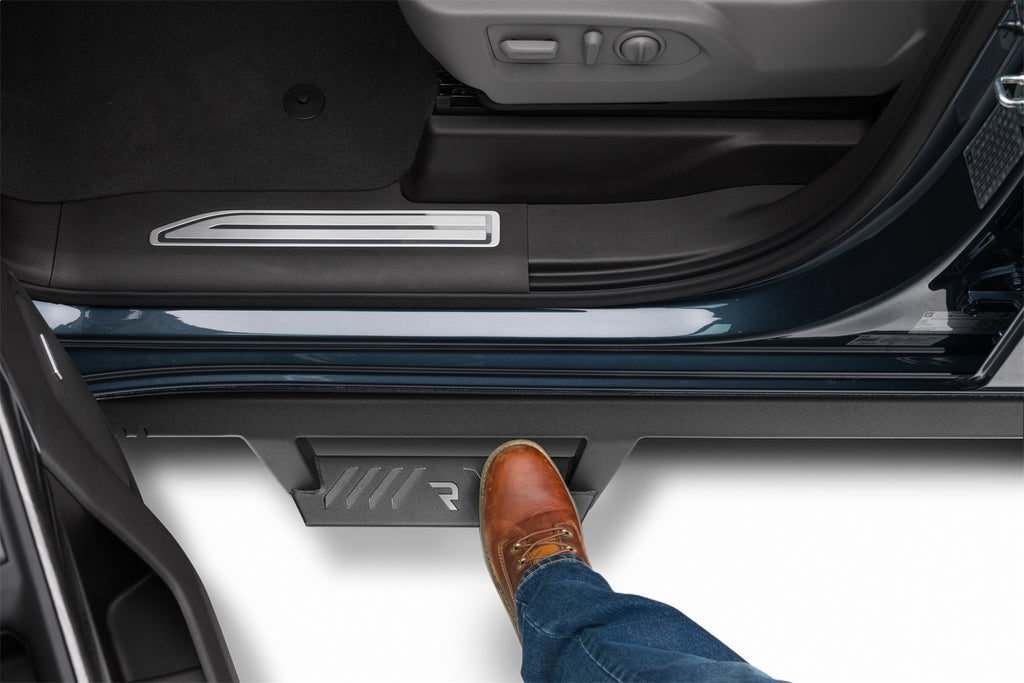 N-Fab EXC19QC-TX Cab Length EPYX Step System