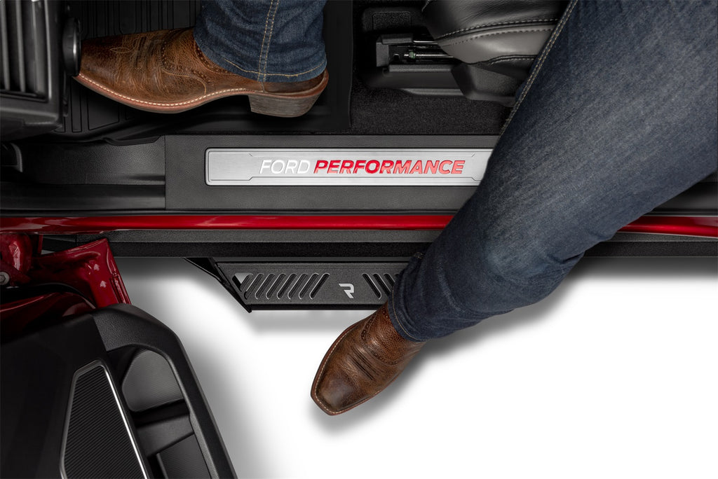 N-Fab PRG1571CC-TX Predator Pro Cab Length Step Fits 15-24 Canyon Colorado