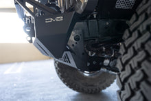 Load image into Gallery viewer, DV8 Offroad SPJL-02 Sway-Bar Disconnect Motor Skid Plate Fits Wrangler (JL)