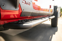 Load image into Gallery viewer, DV8 Offroad SRGL-08 OE Plus Side Steps Fits 20-24 Gladiator Pickup Gladiator