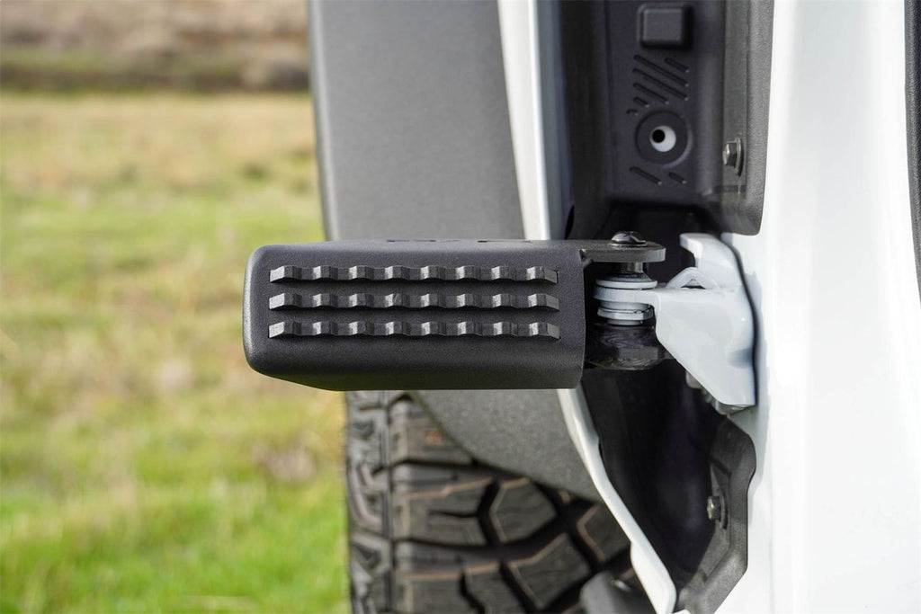 DV8 Offroad STBR-01 Foot Pegs Fits 21-24 Bronco