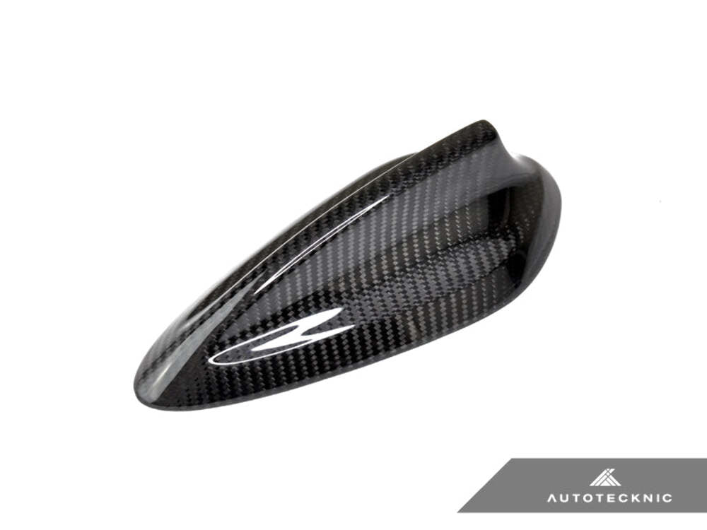 AutoTecknic BM-0334-F90 Dry Carbon Roof Antenna Cover F90 M5 G30 5 Series