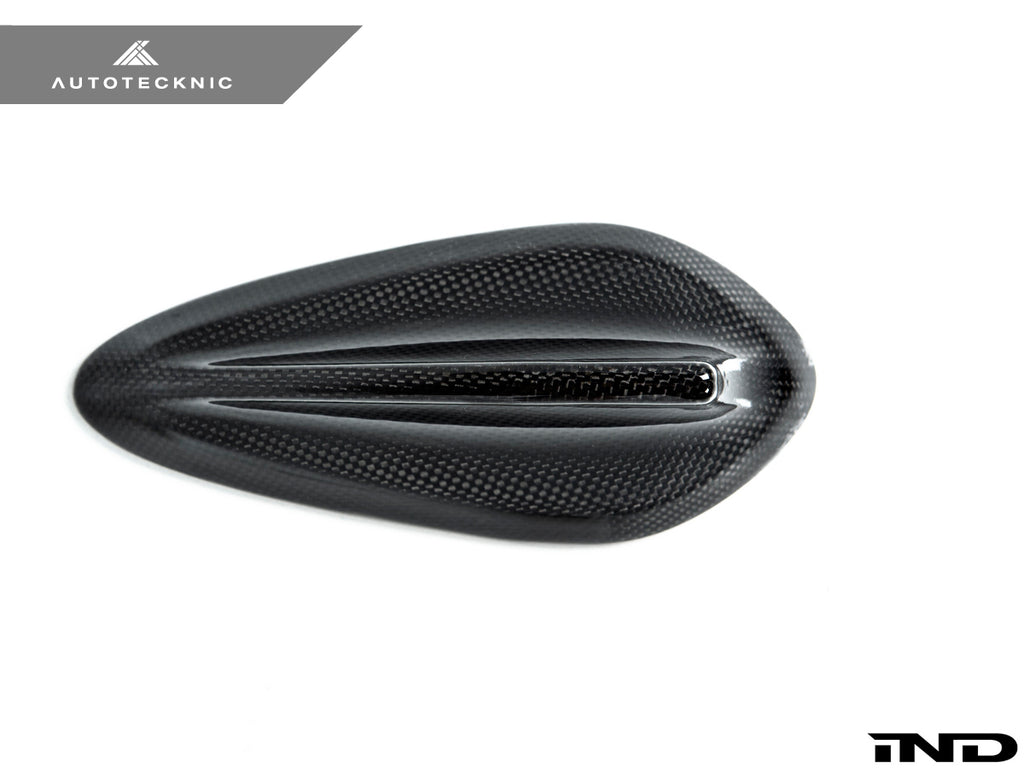 AutoTecknic BM-0335-T Dry Carbon Roof Antenna Cover F48 X1