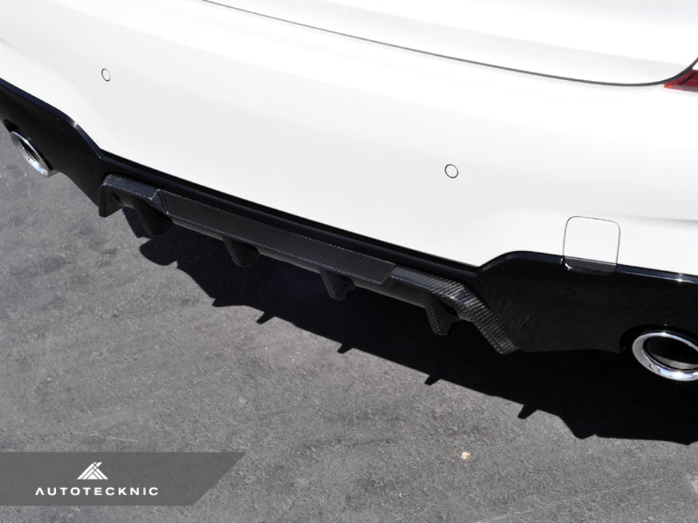 AutoTecknic BM-0353 Dry Carbon Extended-Fin Rear Diffuser G20 3-Series