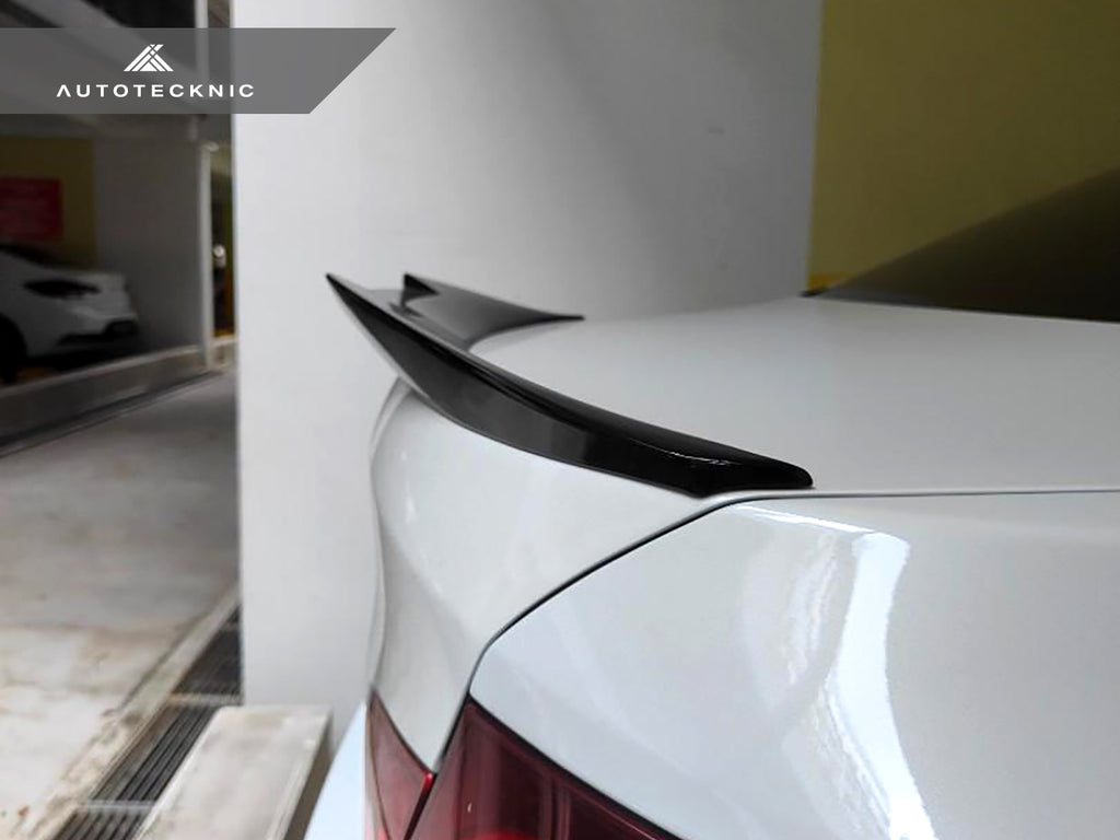 AutoTecknic BM-0397 Dry Carbon M4S Trunk Spoiler F10 M5