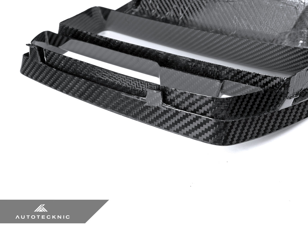 AutoTecknic BM-0415-DCG Dry Carbon Podium V1 Front Grille G80 M3