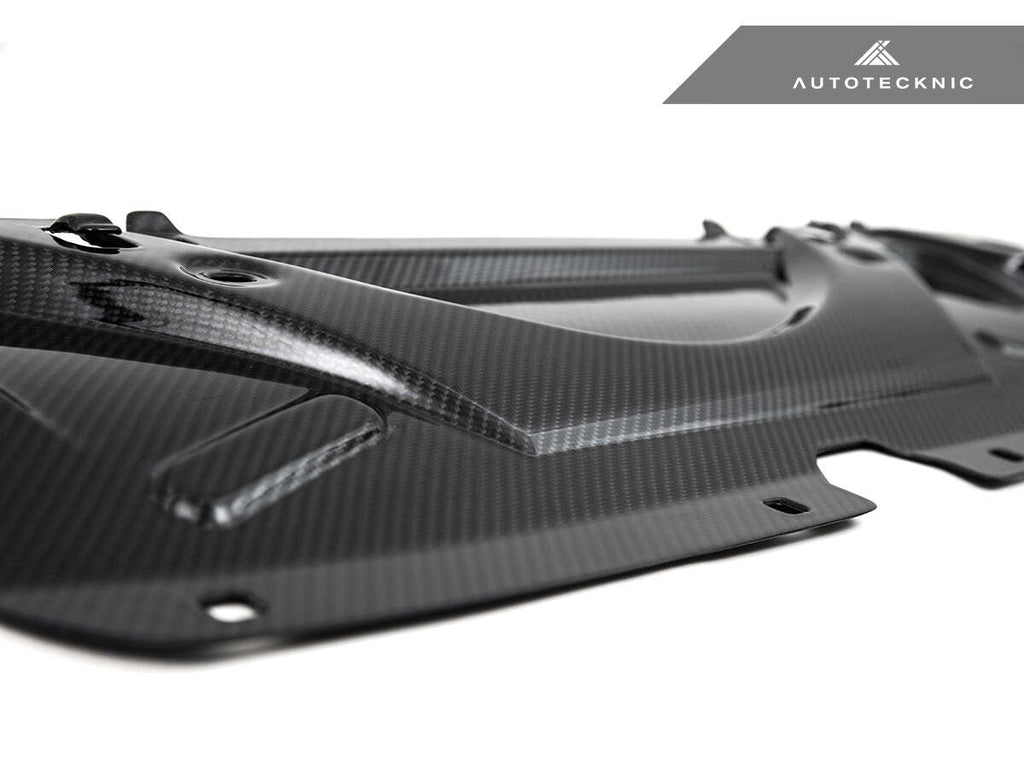 AutoTecknic BM-0826-G Dry Carbon Fiber Crosslink Cooling Shroud G90/ G99 M5