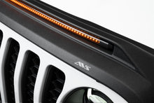 Load image into Gallery viewer, Auto Ventshade 753156 Aeroskin LightShield Hood Protector