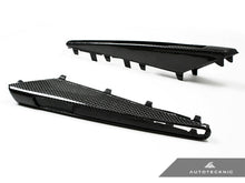 Load image into Gallery viewer, AutoTecknic BM-0210 Carbon Fiber Fender Grilles E9x M3