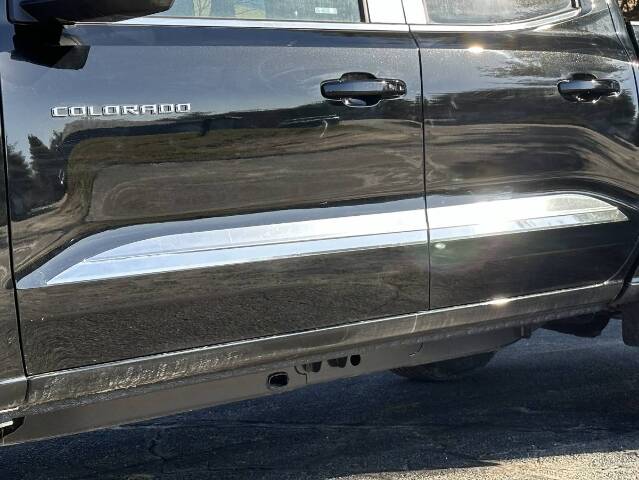 QAA AT63150 Polished Body Trim 4Pc Fits 23-26 Colorado Crew Cab