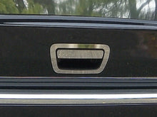 Load image into Gallery viewer, DH51080 Polished Tailgate Handle Trim 2Pc Fits 11-13 Grand Cherokee