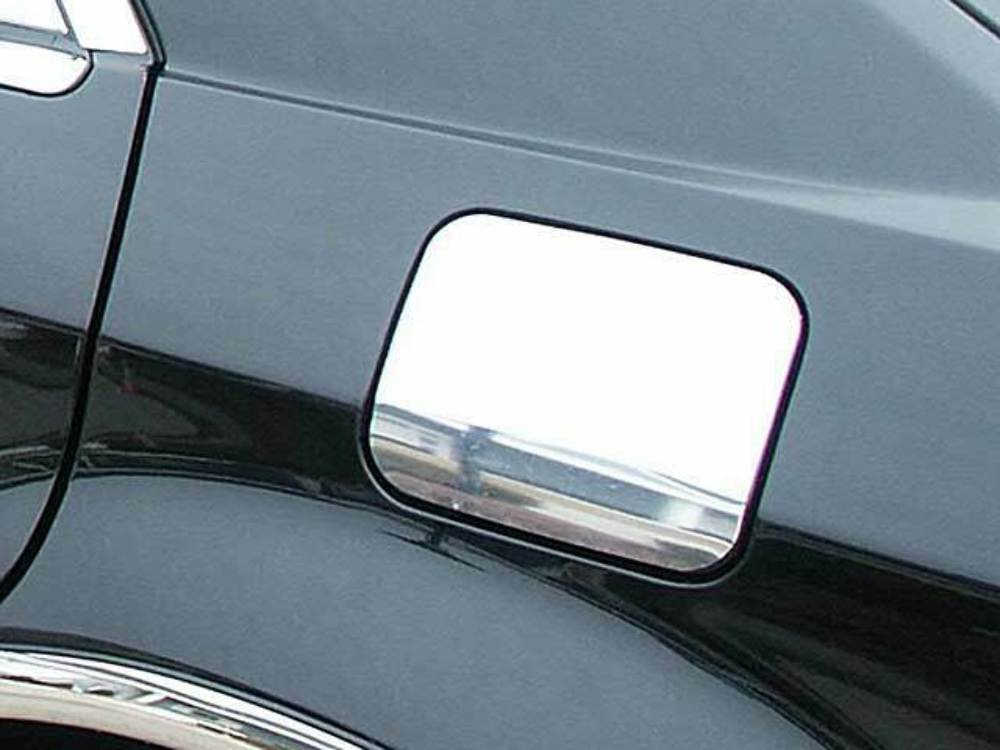 QAA GC45760 Polished Gas Door Trim 1Pc Fits 05-08 Magnum Wagon