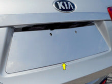 Load image into Gallery viewer, QAA LP16820 Polished License Plate Bezel 1Pc Fits 16-20 Sorento